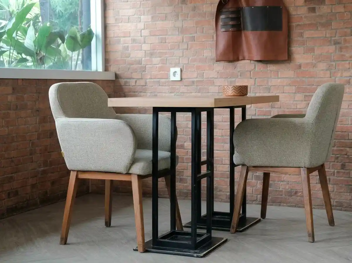 custom chairs dubai